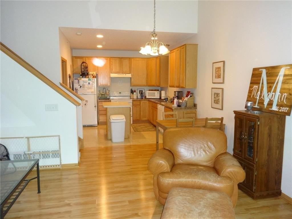 4770 Underwood Ln N #E - Photo 6 of 19
