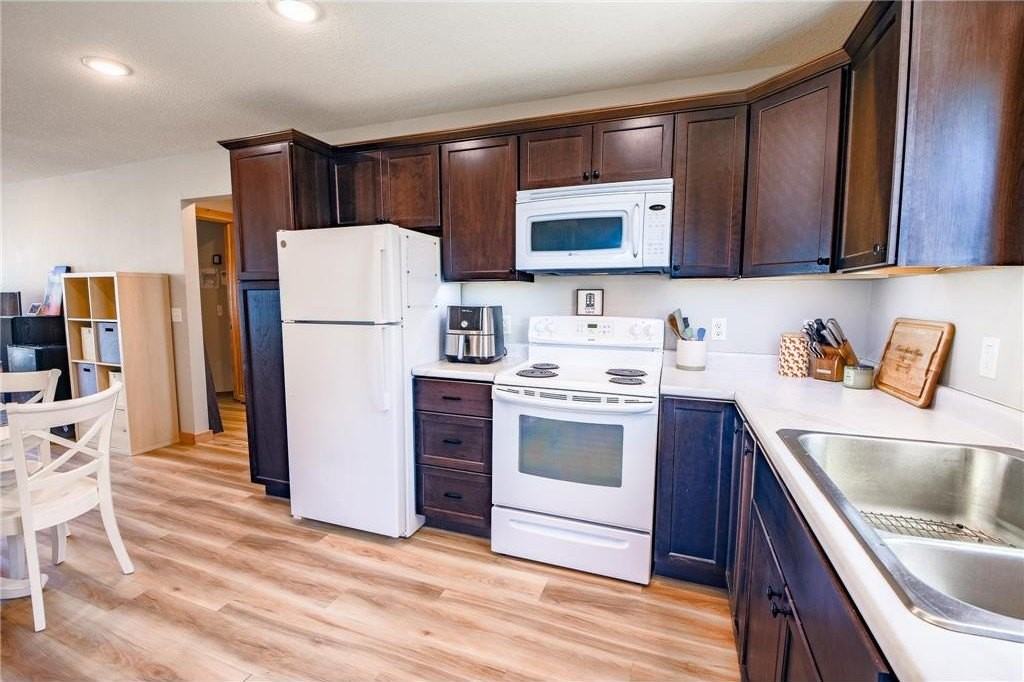 1314 10th St N - Photo 6 of 29