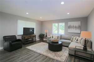 featured image of 2320 Jonquil Ln N