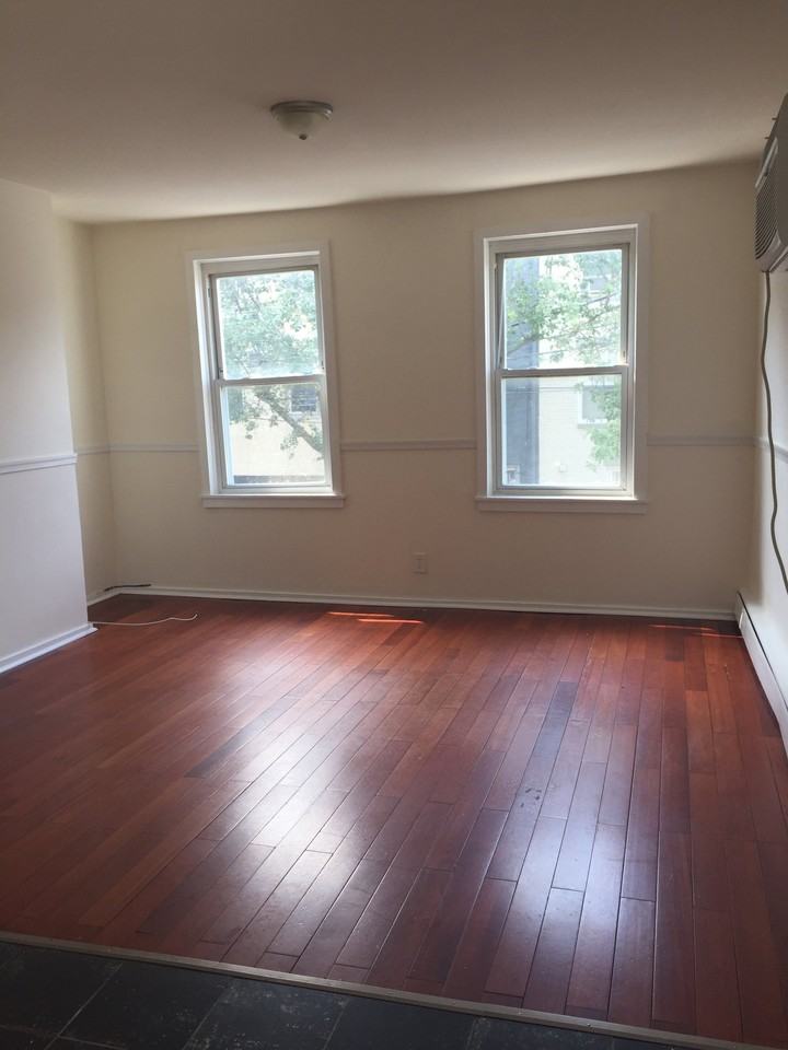 519 S 21st St #2 - Photo 2 of 6
