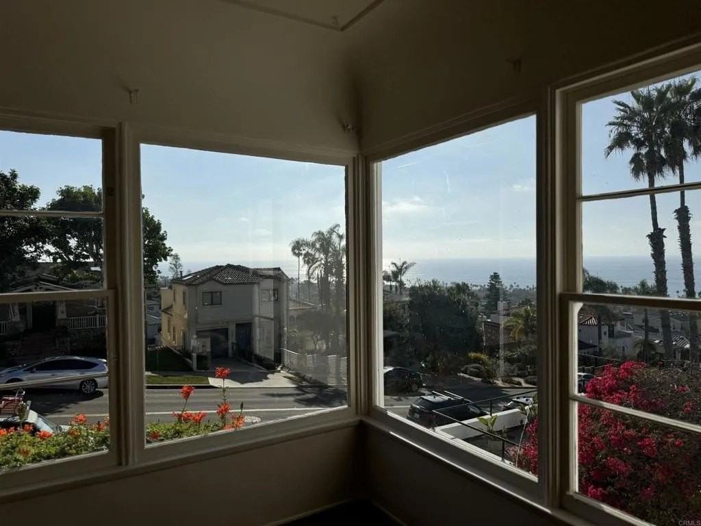 4444 Orchard Ave - Photo 7 of 17