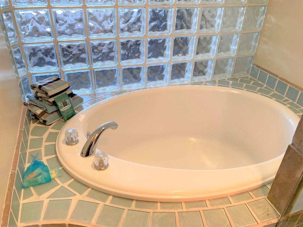 503 S Sierra Ave #161 - Photo 7 of 15