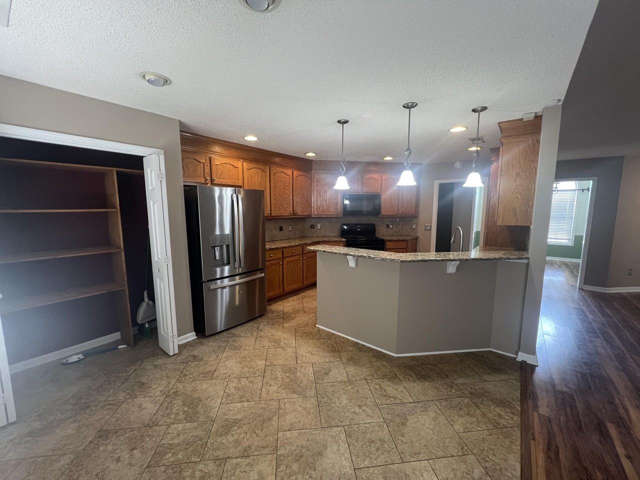 6770 J J Roberts Dr - Photo 7 of 17