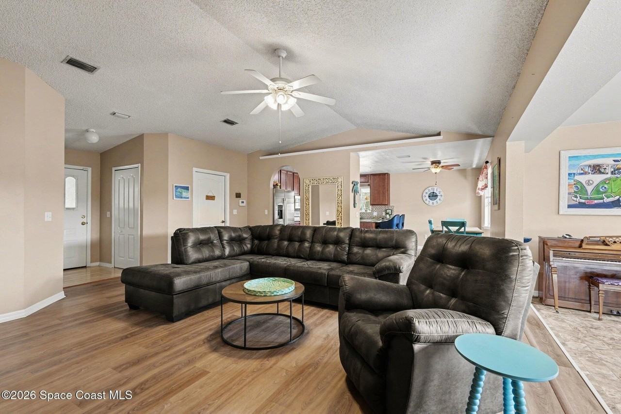 7045 Grissom Pkwy - Photo 4 of 26
