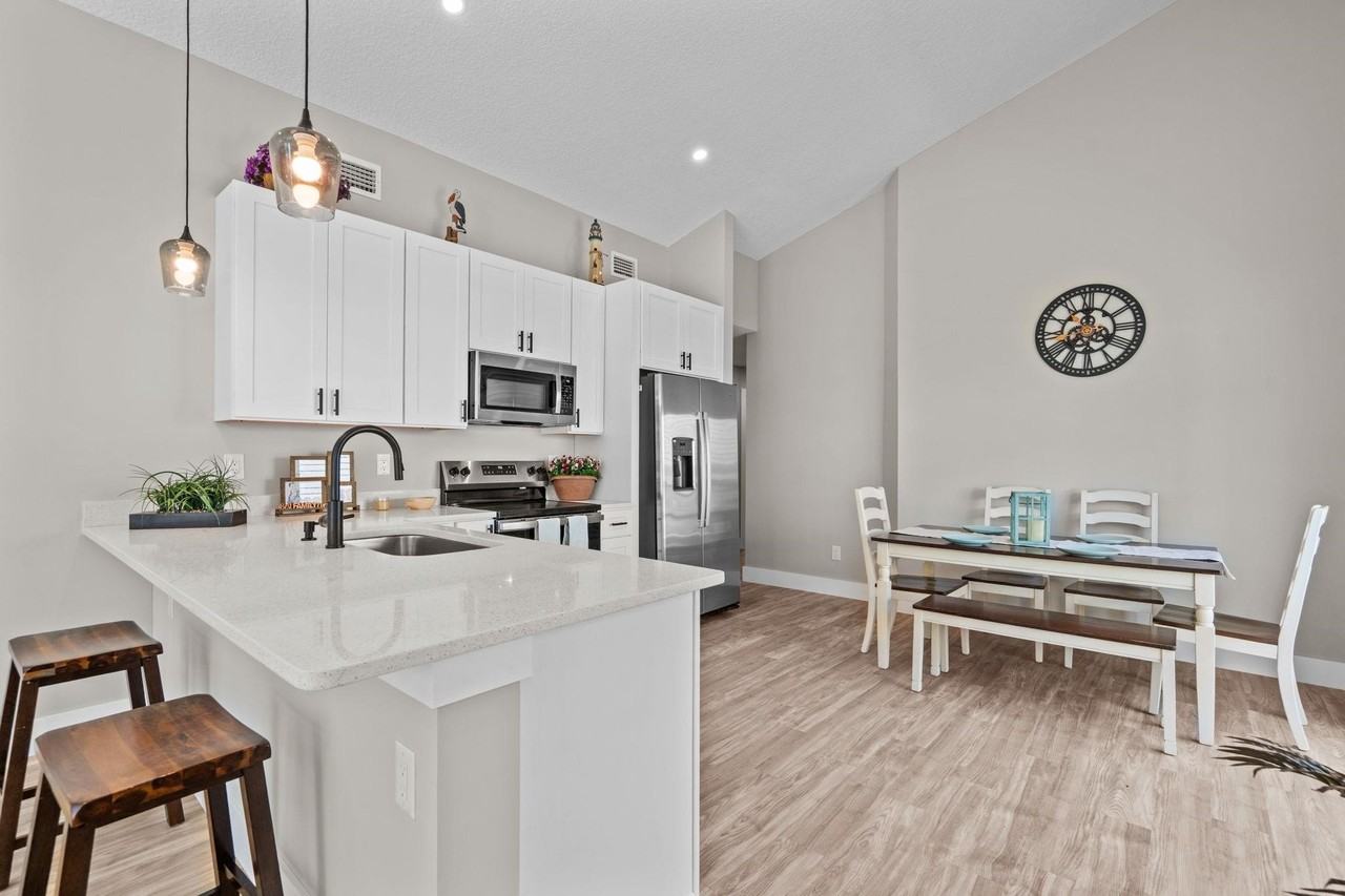 816 W 9th St - Photo 5 of 31