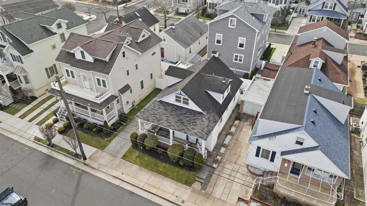 104 N Clermont Ave - Photo 5 of 29