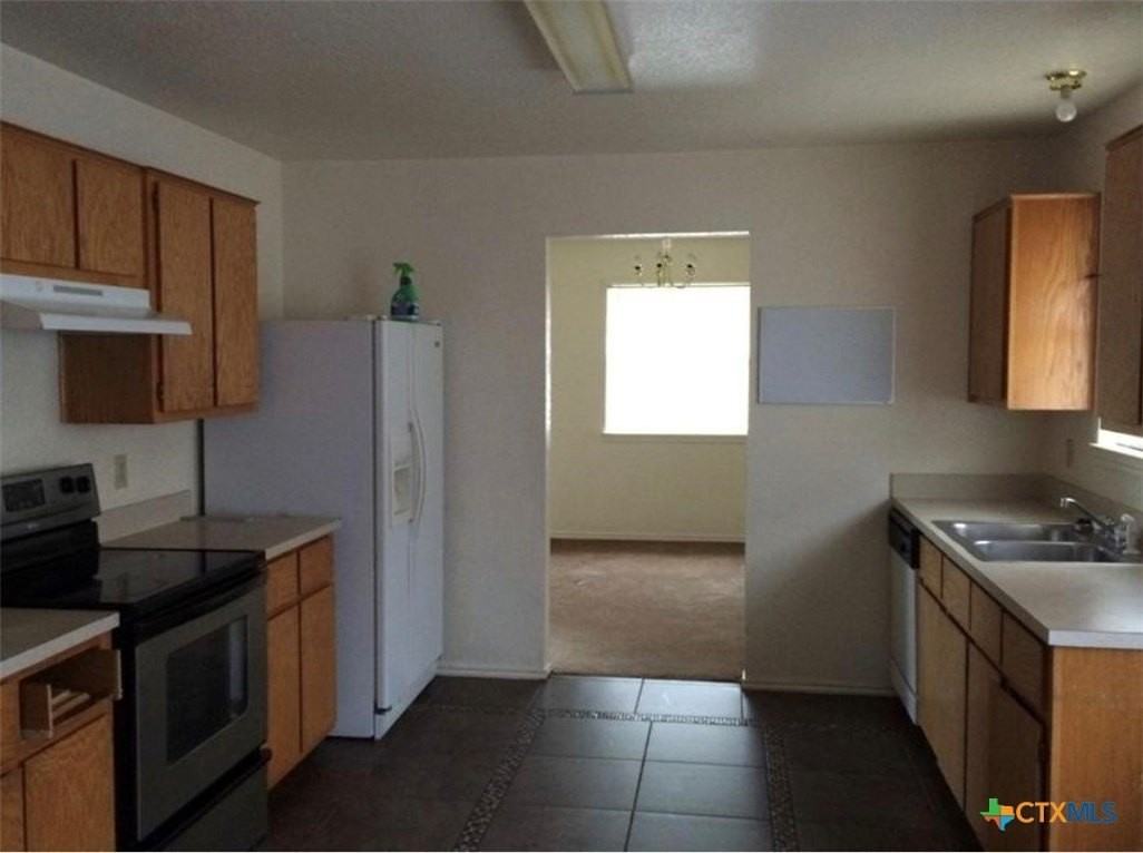 4212 Embers Dr - Photo 4 of 4