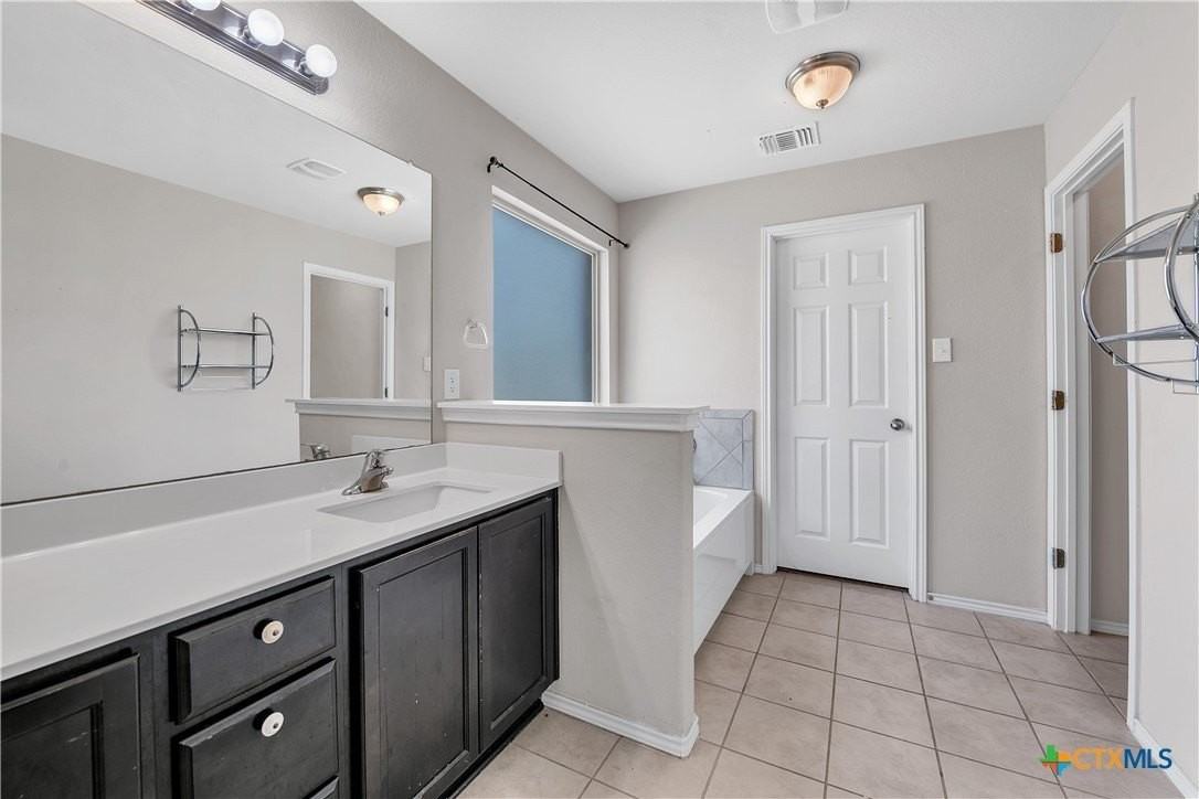 6701 Mustang Creek Rd - Photo 5 of 7