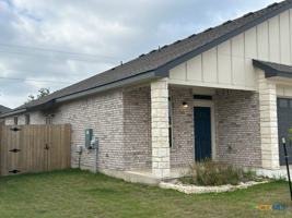featured image of 5112 Rose Garden Loop