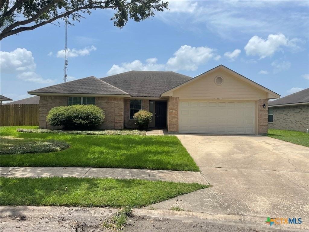 111 Jocelyn Cir - Photo 2 of 11
