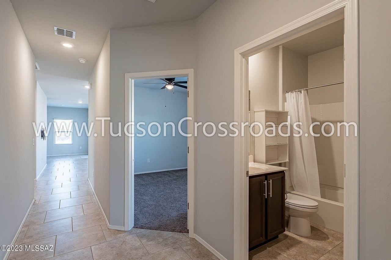 11629 W Despain Dr - Photo 5 of 50
