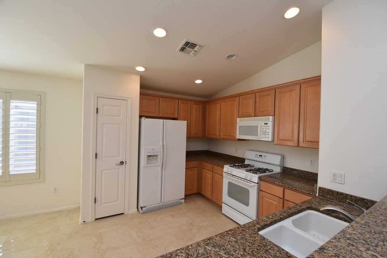 5493 W Silent Dove Way - Photo 7 of 41