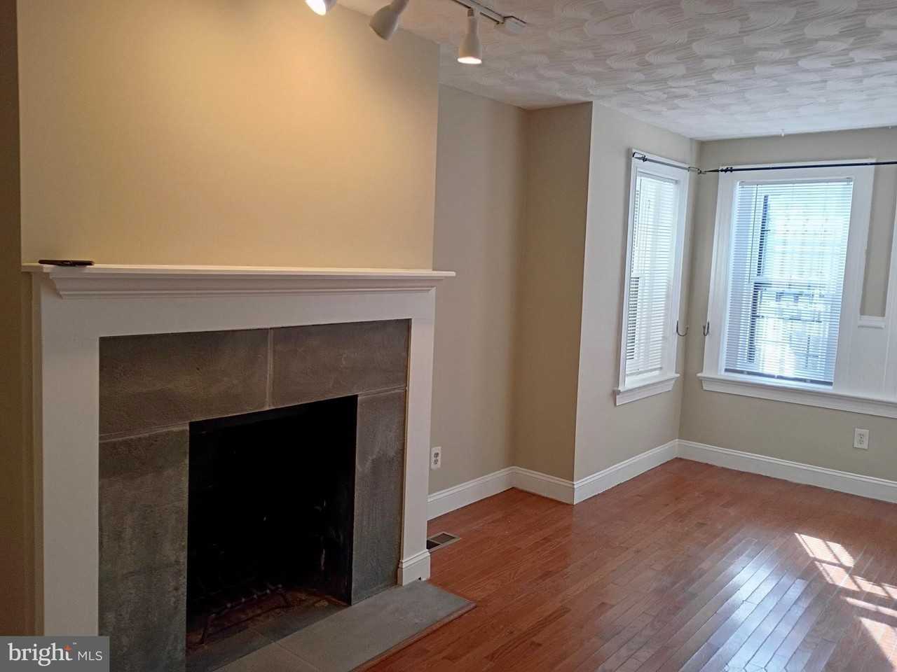 514 11th St Se #B - Photo 4 of 9