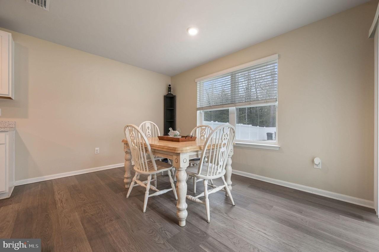 504 Currant Cir - Photo 7 of 27