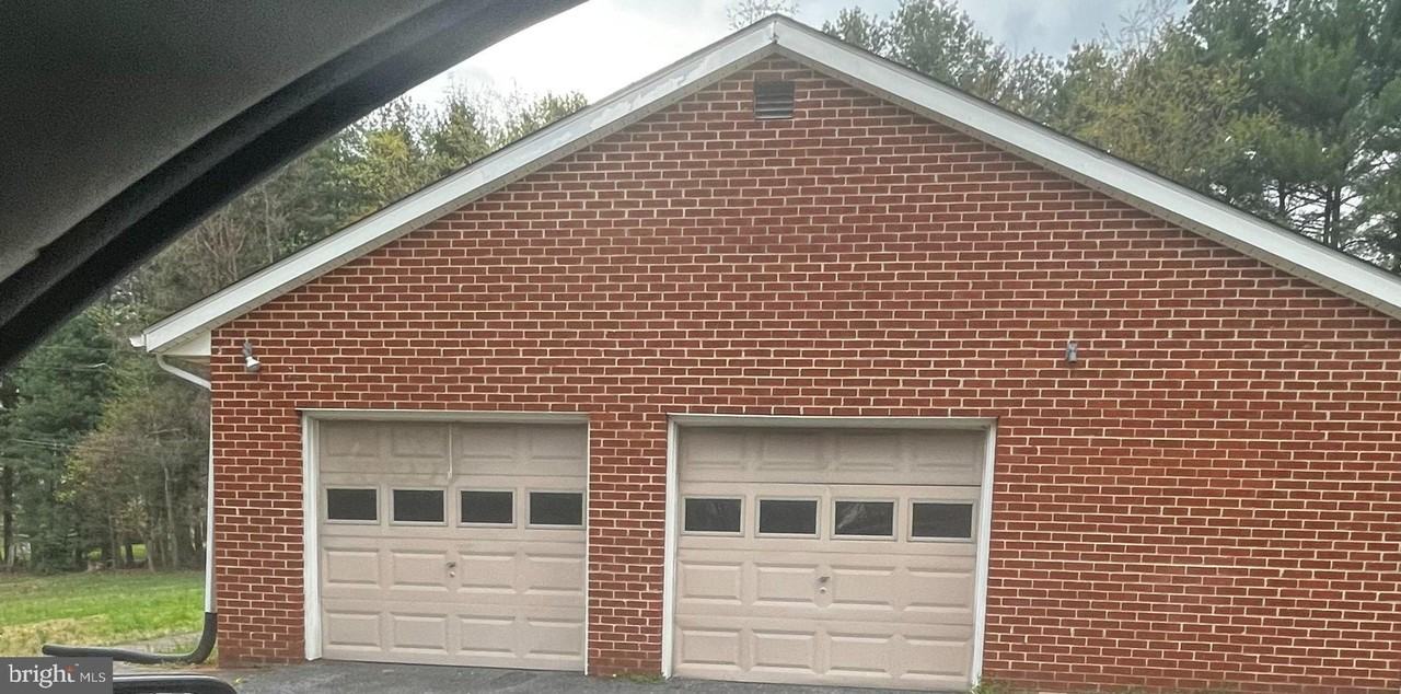 13967 Clarksville Pike - Photo 2 of 5