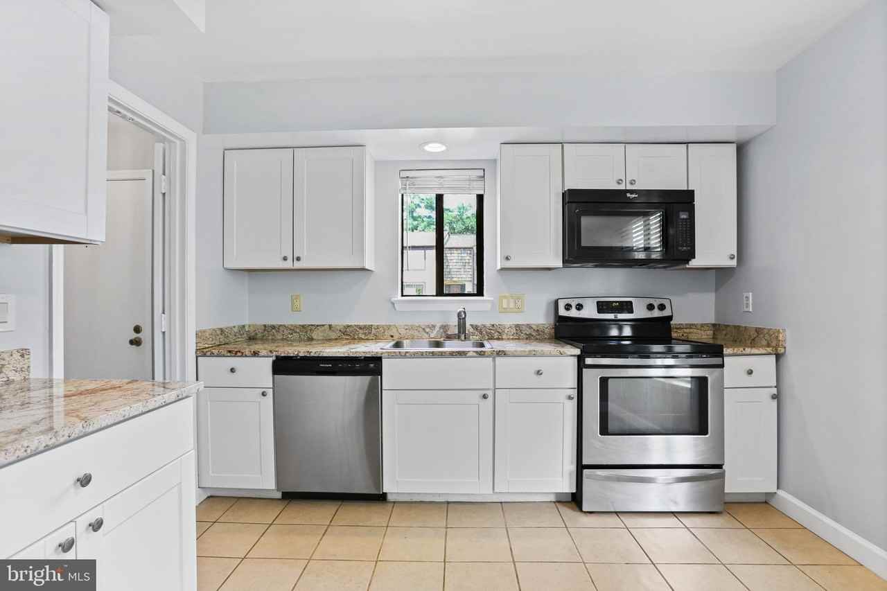 10667 Muirfield Dr - Photo 7 of 33