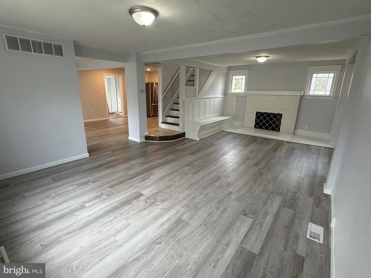 1036 S Spring Rd - Photo 6 of 31