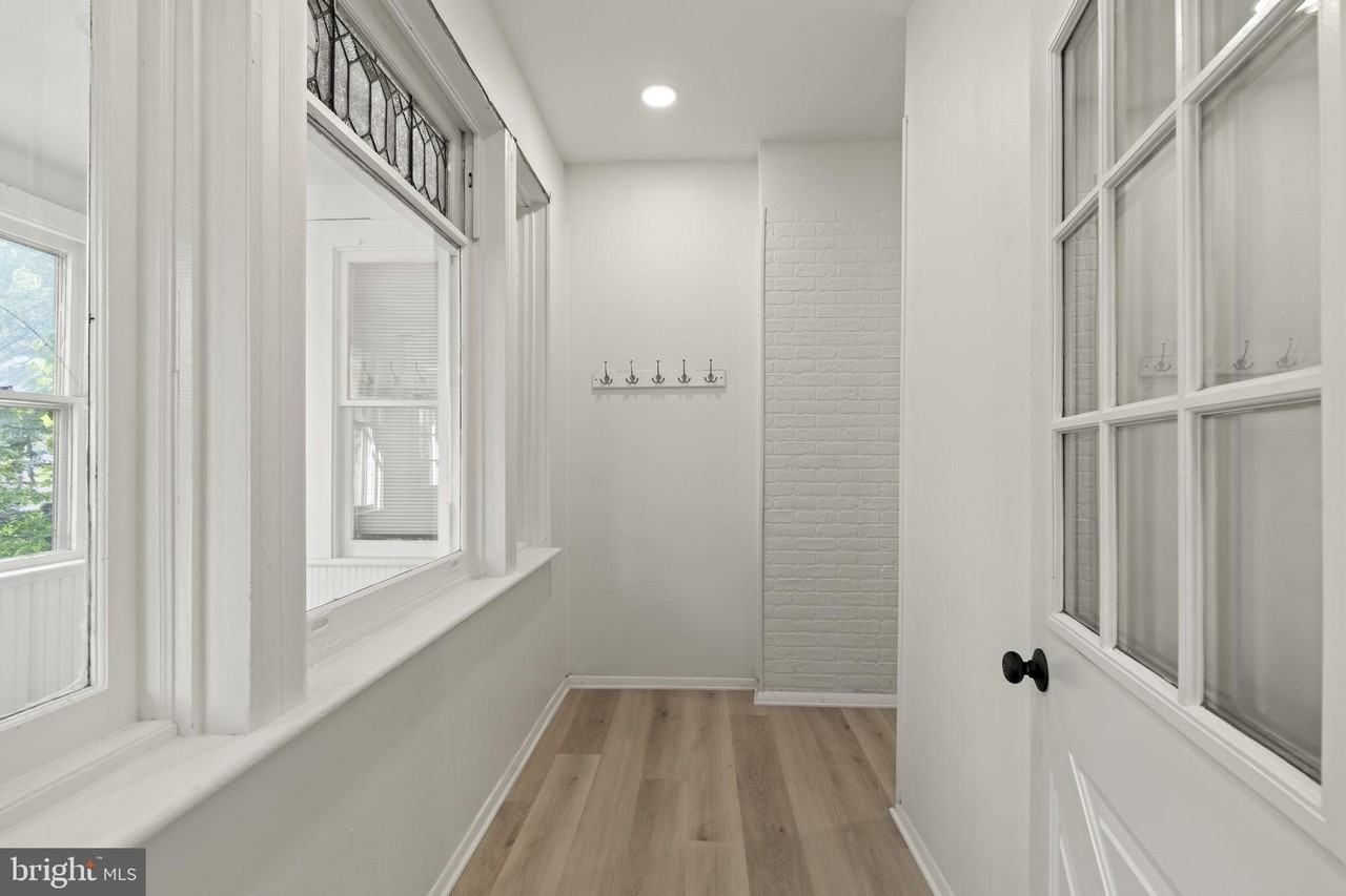 710 Atlantic Ave #2 - Photo 3 of 25