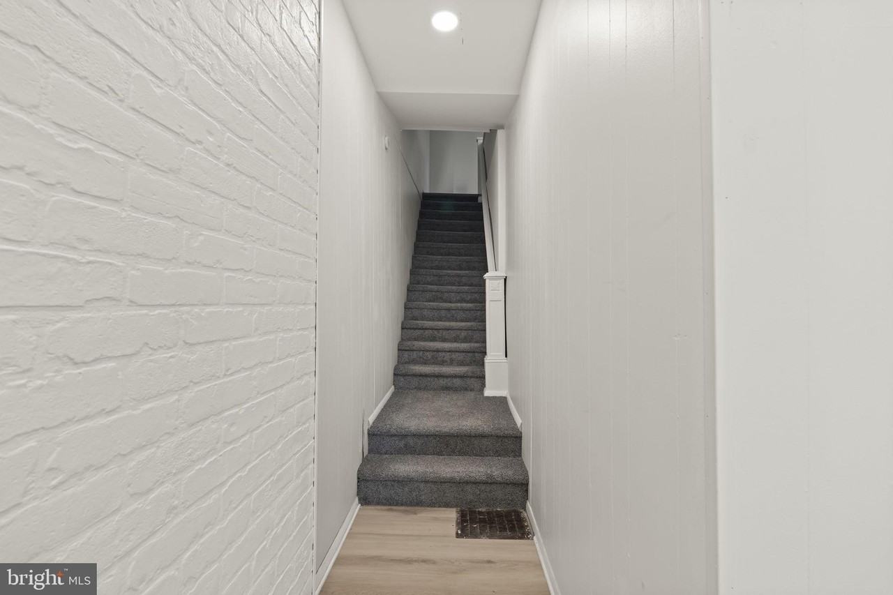 710 Atlantic Ave #2 - Photo 4 of 25