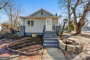 101 Railroad Blvd - Photo 1 of 1