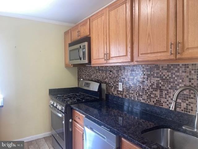 14 Chatham Ct - Photo 4 of 11