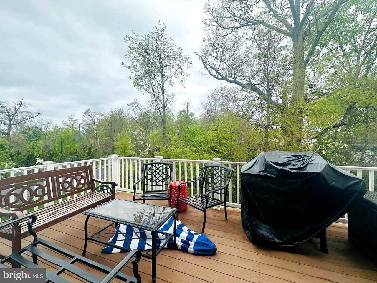 1746 Beacon Ln - Photo 2 of 23