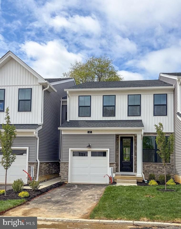 42 Grayson Ln - Photo 4 of 31
