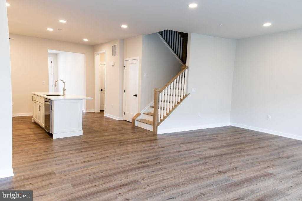 42 Grayson Ln - Photo 7 of 31