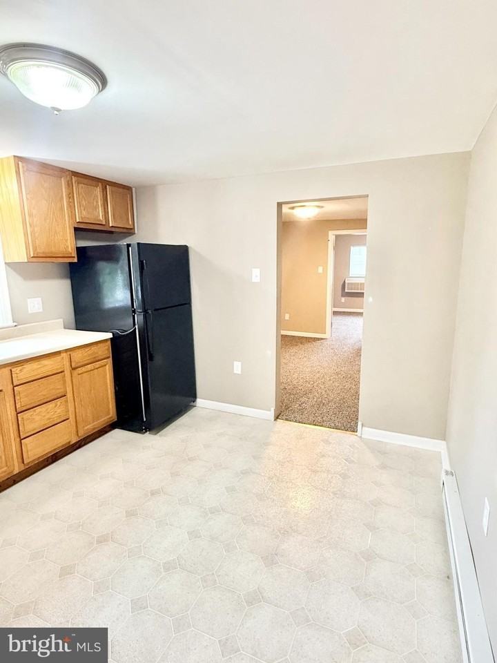 735 Fisher Ave - Photo 5 of 16