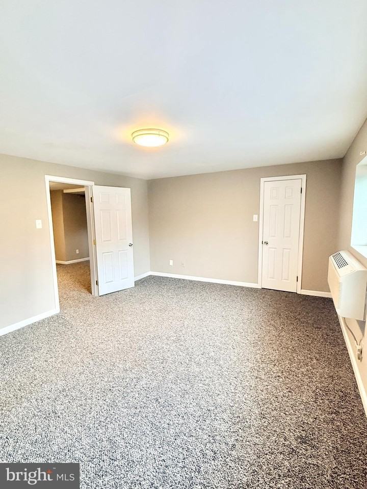 735 Fisher Ave - Photo 7 of 16