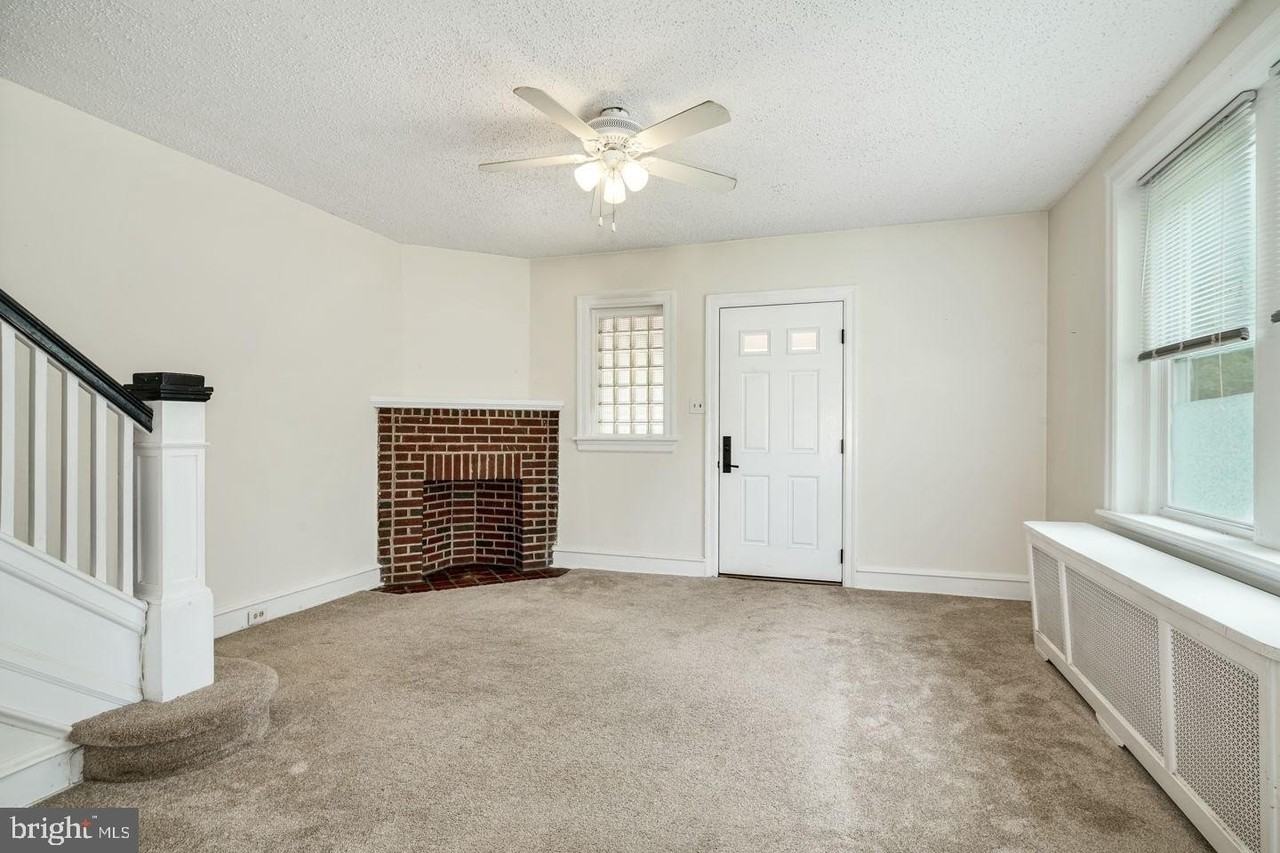 7446 Sycamore Ave - Photo 7 of 24