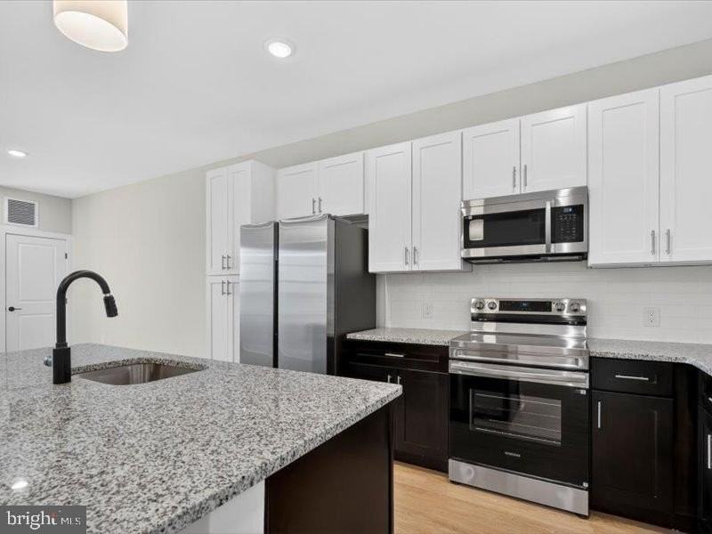 624 Main St #315 - Photo 2 of 16