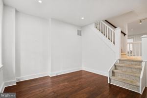 featured image of 3455 Bowman St