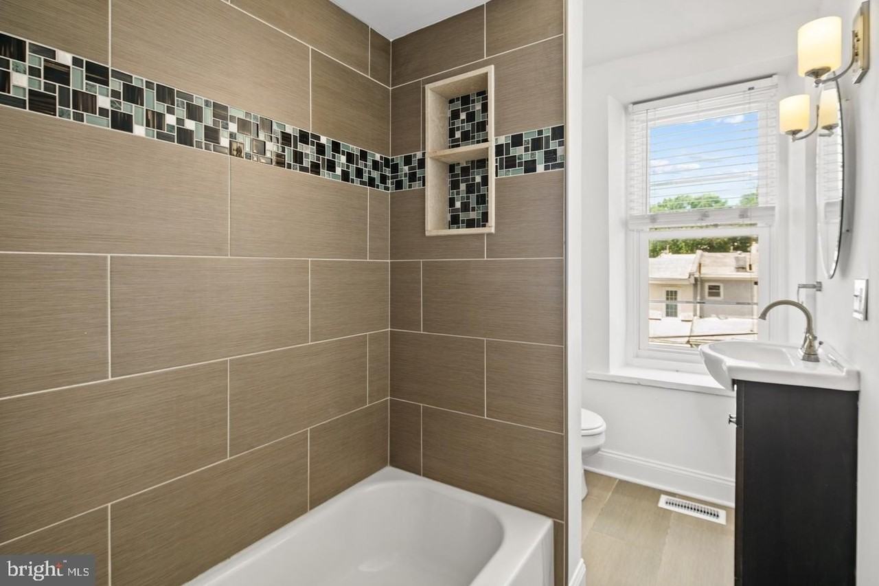 3455 Bowman St - Photo 5 of 11