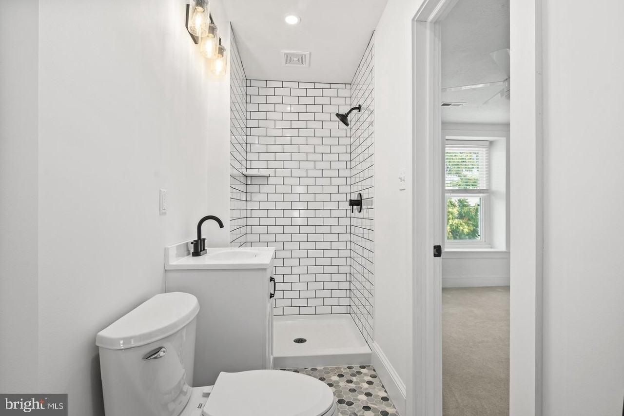 3455 Bowman St - Photo 7 of 11