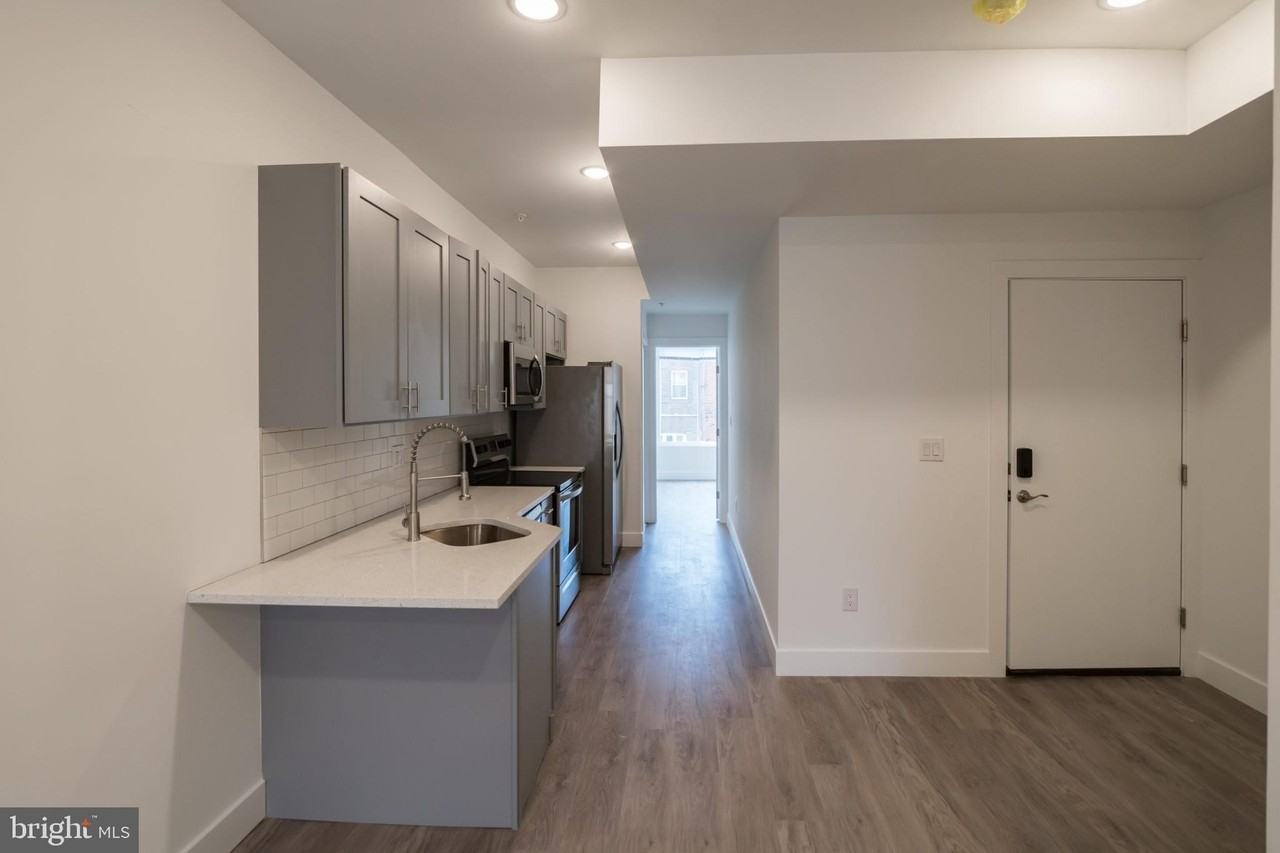 1709 Snyder Ave #1 - Photo 6 of 23