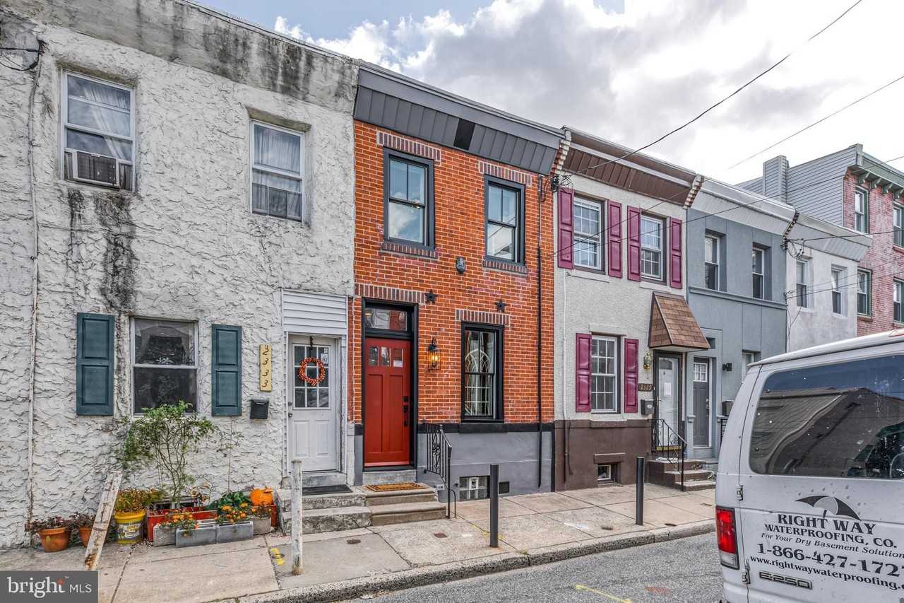 2331 Mercer St - Photo 2 of 27
