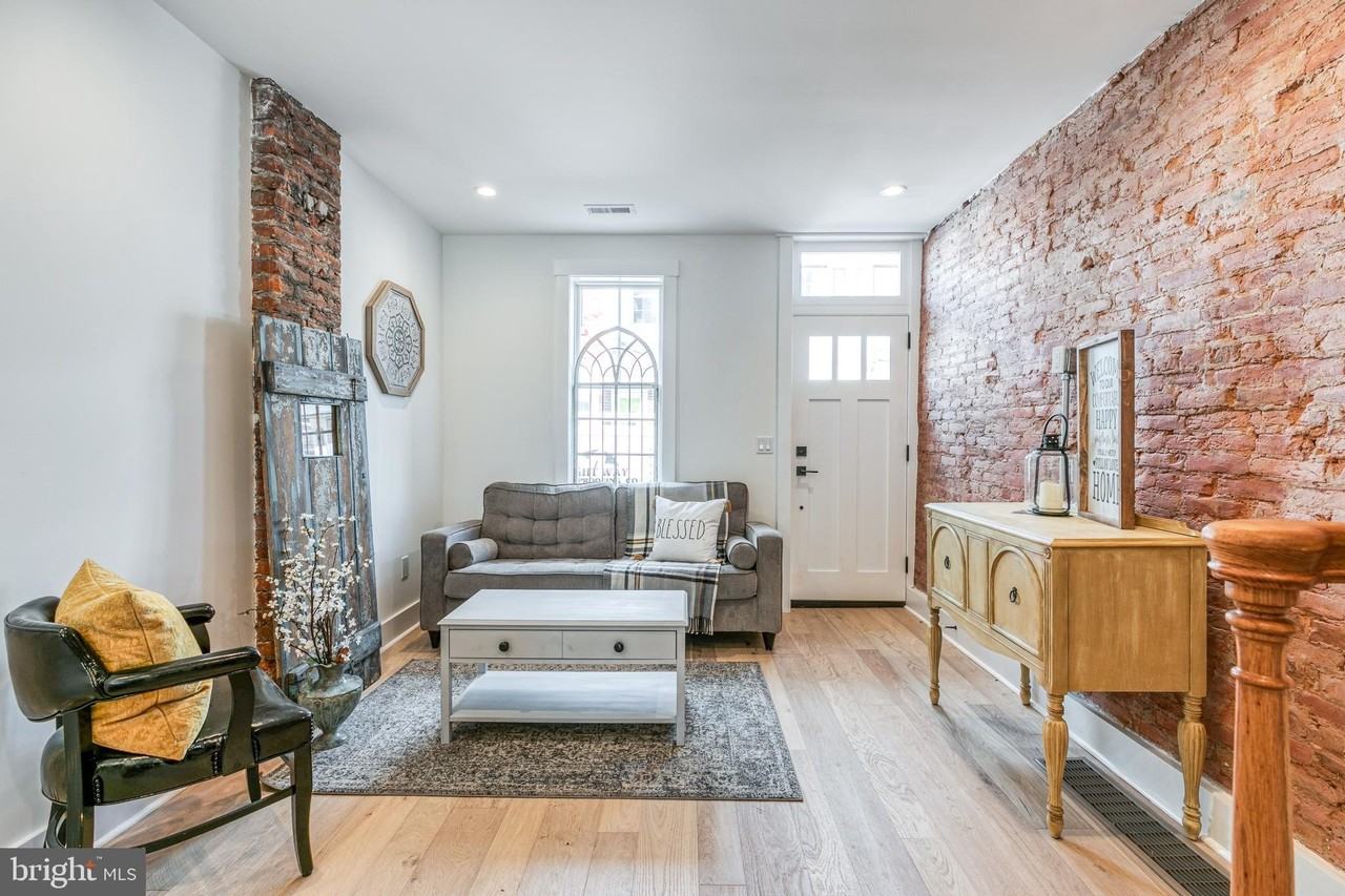 2331 Mercer St - Photo 6 of 27