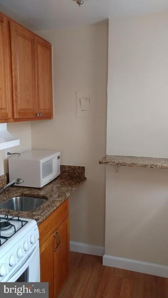 1111 Arlington Blvd #923 - Photo 6 of 20