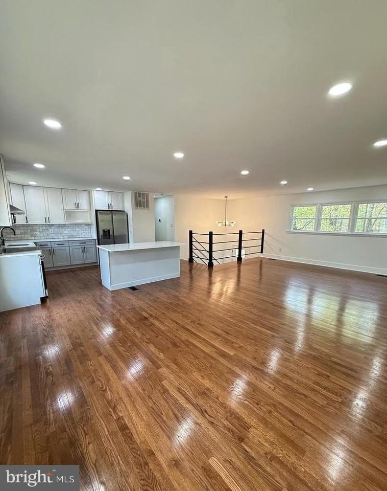 5388 Dumfries Rd - Photo 4 of 18