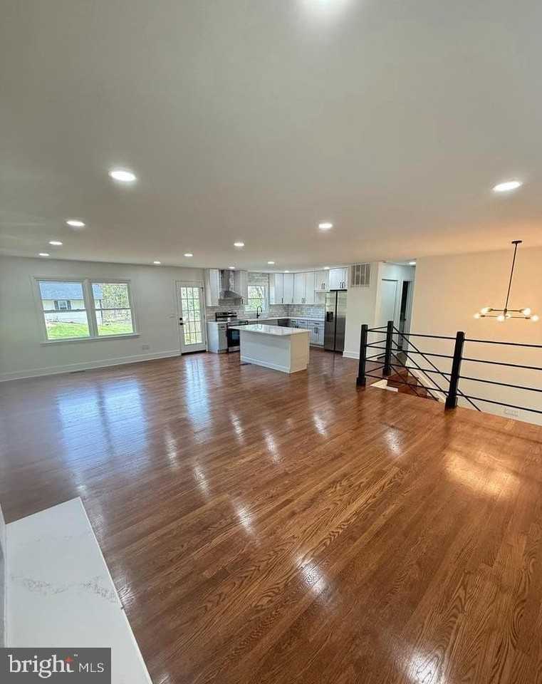 5388 Dumfries Rd - Photo 5 of 18