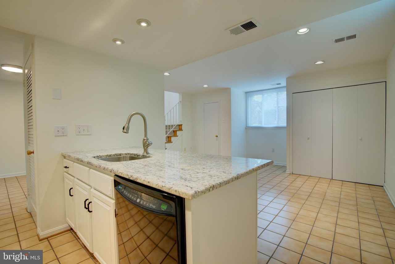 11008 Saffold Way - Photo 6 of 36