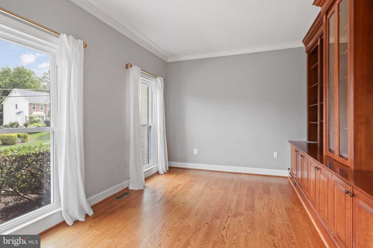 9900 Chappell Ln - Photo 6 of 50