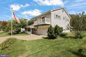 featured image of 5202 Garner St