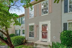 featured image of 1832 Tiger Lily Cir