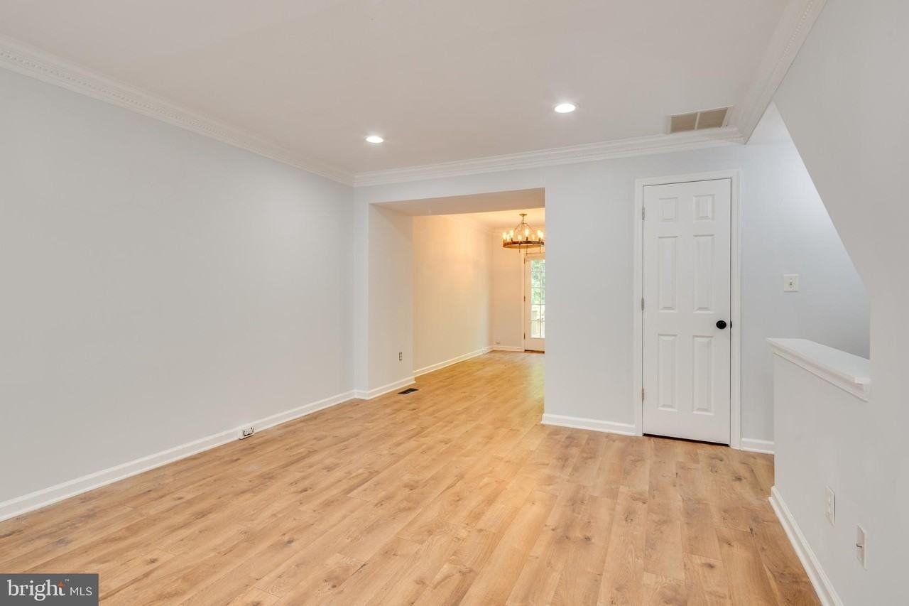 1832 Tiger Lily Cir - Photo 3 of 30