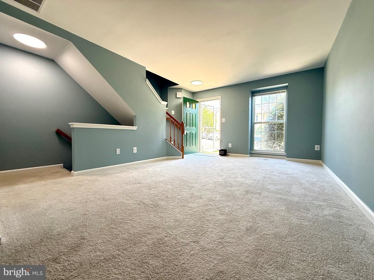 1874 Tiger Lily Cir - Photo 4 of 26