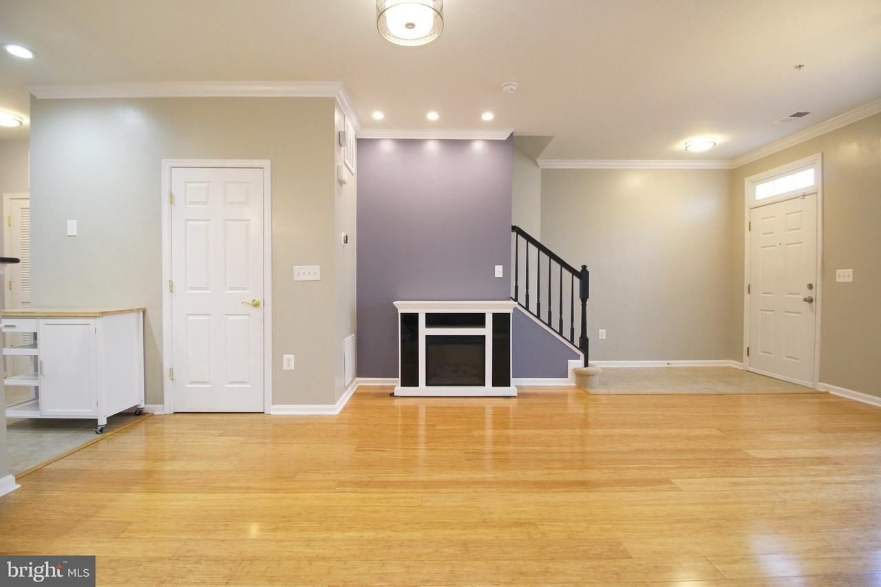 2415 Rainswood Ln - Photo 4 of 29