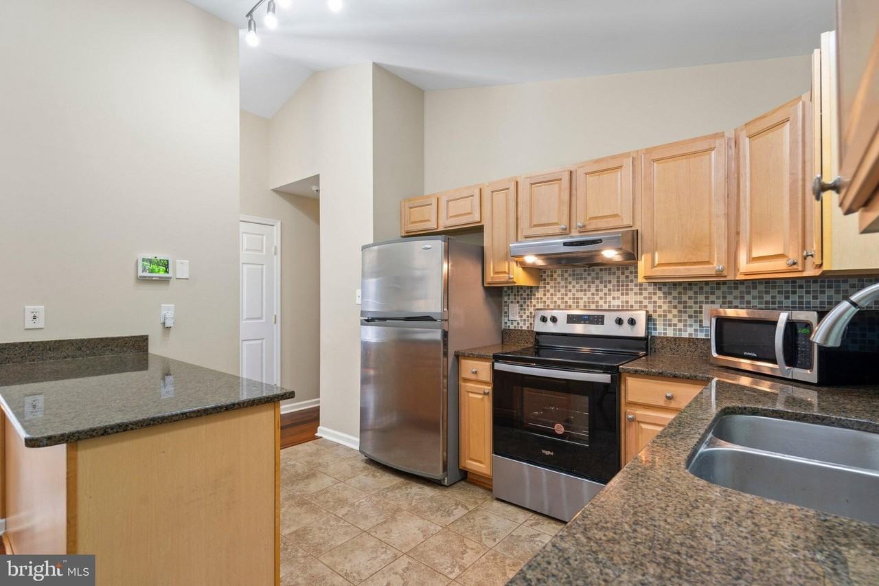 8394 Cobb Rd - Photo 3 of 35