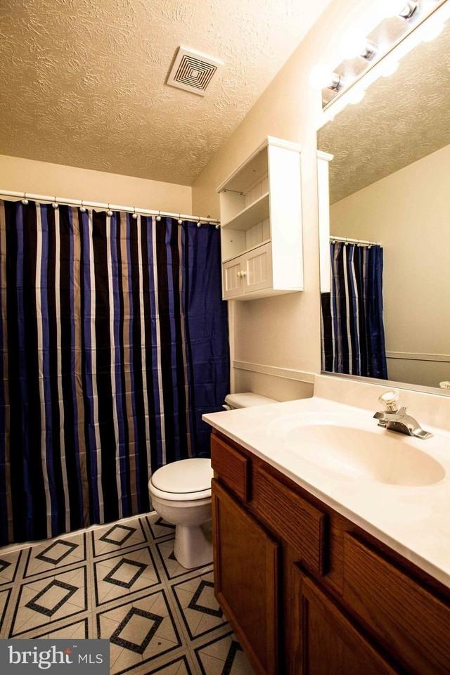 10502 Guilderland Ct - Photo 7 of 16
